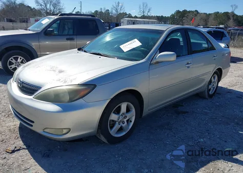 2004 Toyota Camry Se z USA, uszkodzony, nr VIN 4T1BE32K04U270639